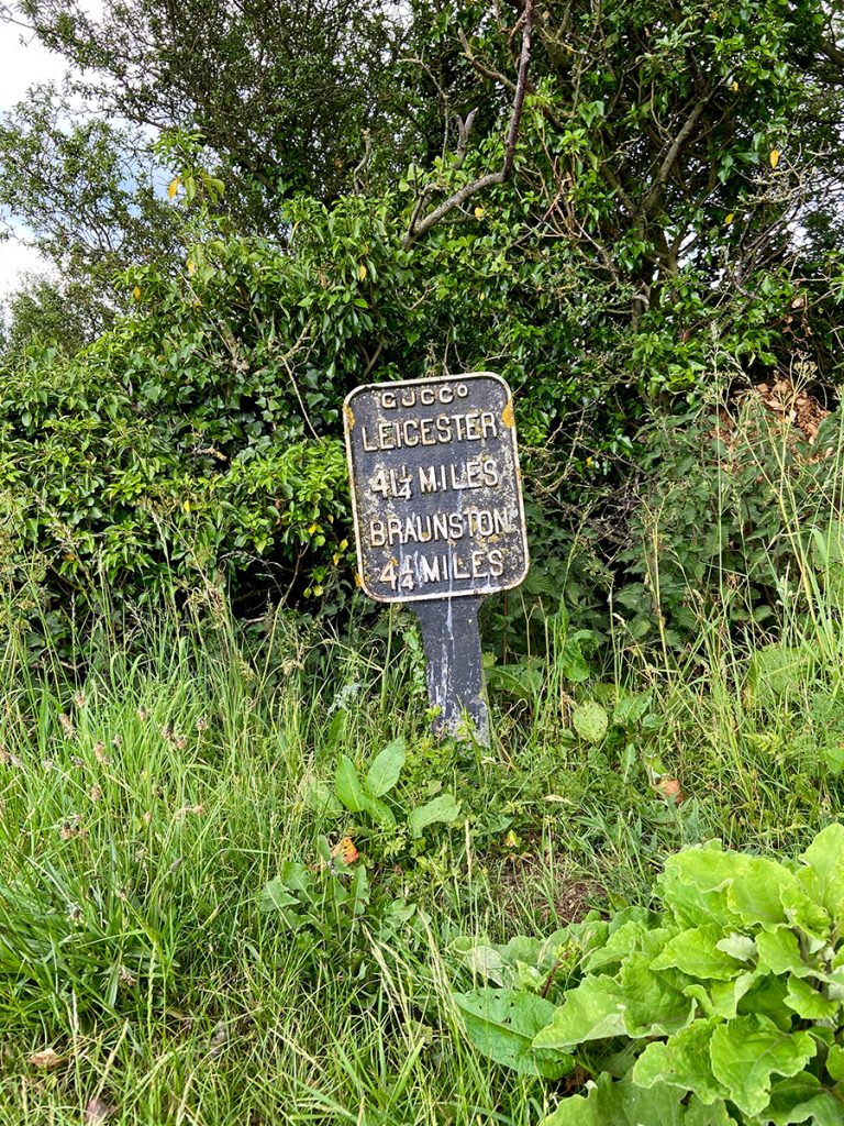 murpworks - The Tales of Silverdale - Braunston sign image